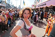 Sixt Damenwiesn 2015:  Lola Paltinger (©Foto: Martin Schmitz)